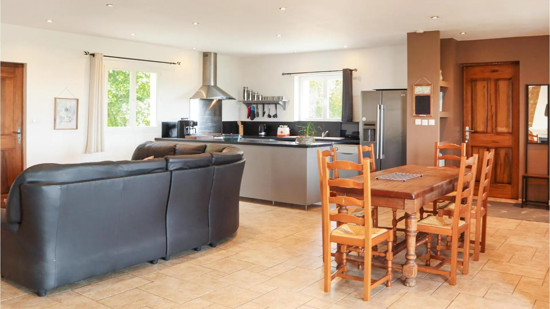 別荘 Cozy Home In Orgnac-Laven With Wifi フランス